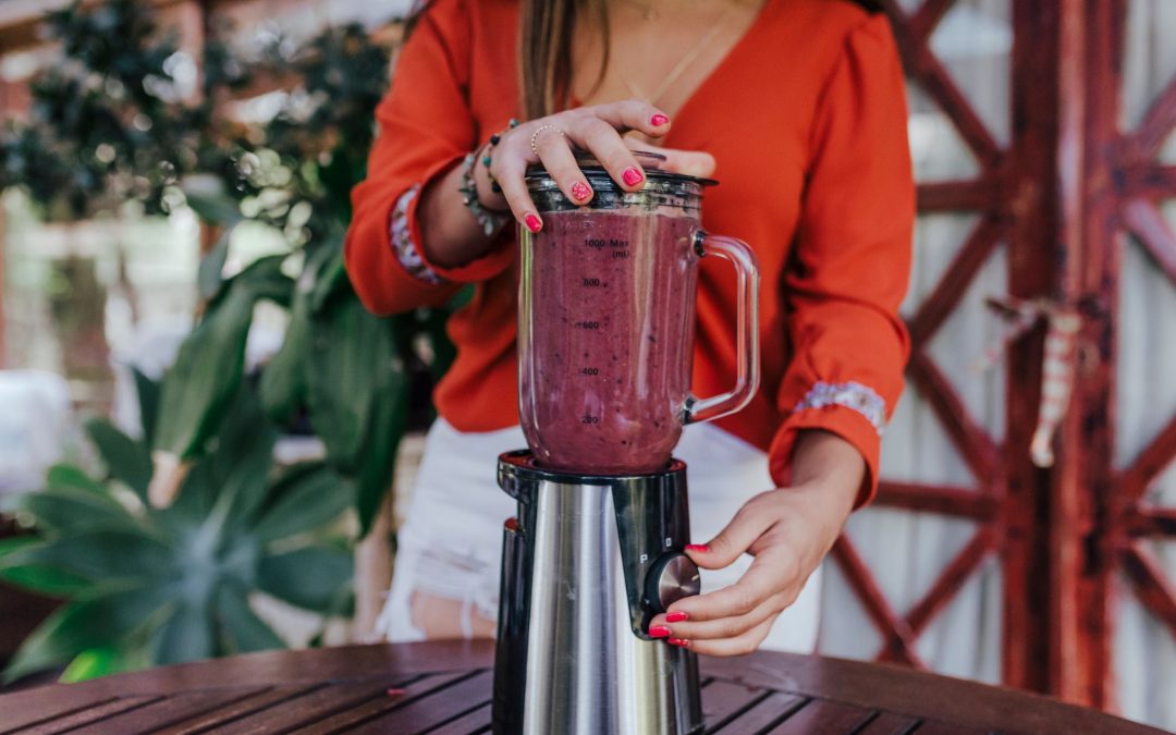 Blending Bliss: A Guide to Selecting the Perfect Smoothie Blender